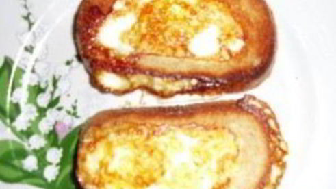 бутерброды с яйцом на сковороде