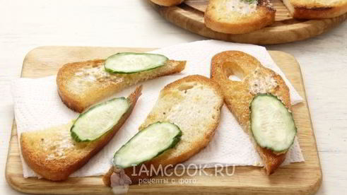 бутерброды со шпротами