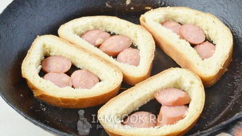 горячие бутерброды на сковороде