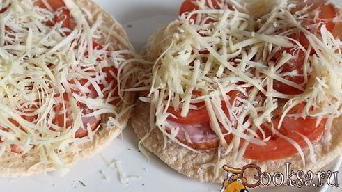 горячие бутерброды на вафельных хлебцах