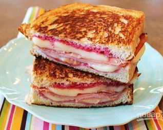 Горячие бутерброды с колбасой и сыром