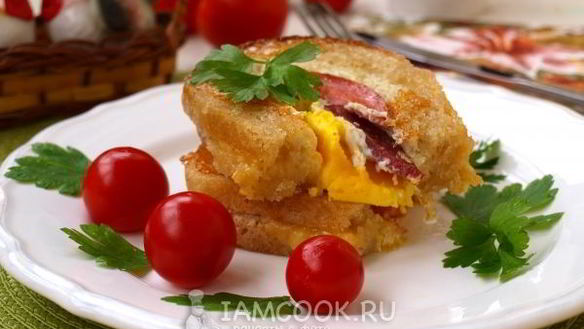 Рецепт Горячие бутерброды с колбасой и яйцом