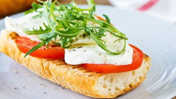 Рецепт Горячий бутерброд по-средиземноморски