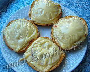 Самые простые горячие бутерброды с сыром