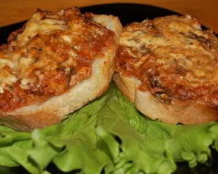 Вкусные горячие бутерброды с куриным филе