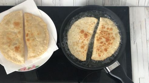 чебуреки с картошкой
