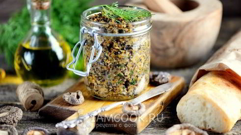 грибная икра из сушеных и свежих грибов