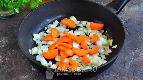 грибная икра из сушеных и свежих грибов