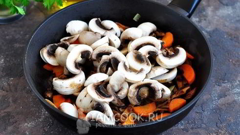 грибная икра из сушеных и свежих грибов