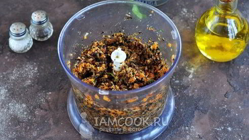 грибная икра из сушеных и свежих грибов