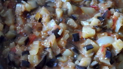 икра из баклажанов с болгарским перцем и чесноком