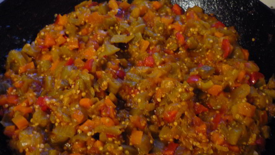 Рецепт жареная баклажанная икра кусочками