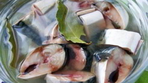 маринованная скумбрия с уксусом