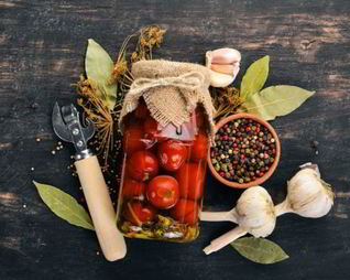 Маринованные помидоры с кориандром и перцем