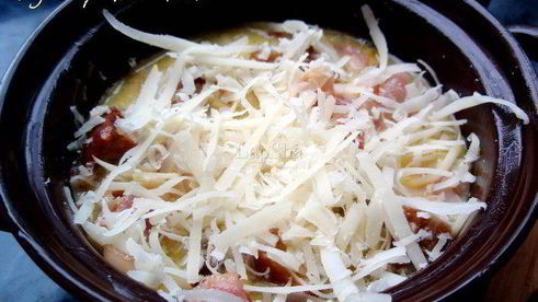 фриттата с лисичками и беконом