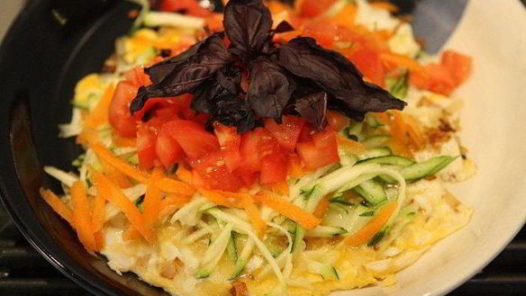 Рецепт Фриттата с цукини, морковью и помидором