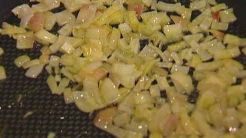 фриттата с цукини, морковью и помидором