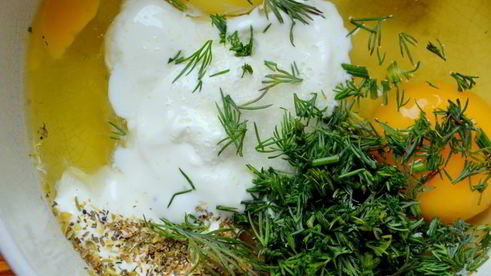 омлет на сметане с шампиньонами и кабачками