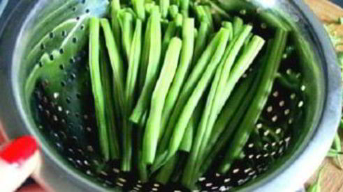 омлет с фасолью стручковой