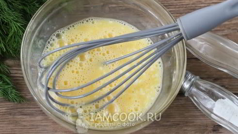 омлет с майонезом на сковороде