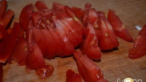 омлет с овощами и курицей