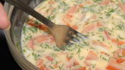 омлет с помидорами в микроволновке