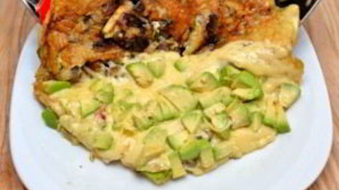 омлет с сыром и овощами