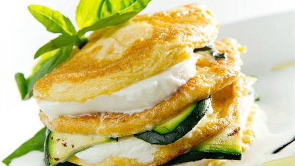 Рецепт Пирамида из омлета и моцареллы