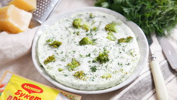 Рецепт Питательный омлет на пару с брокколи и свежей зеленью