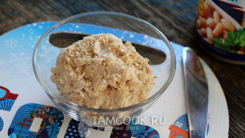 паштет из фасоли с миндалем