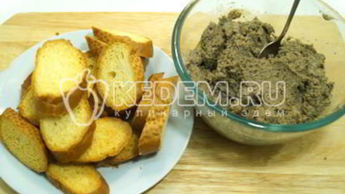 паштет из куриной печени с грибами