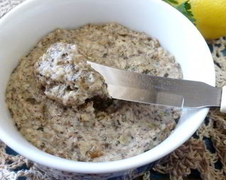 Паштет из шампиньонов и моцареллы