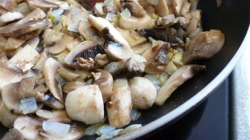 паштет из шампиньонов и моцареллы