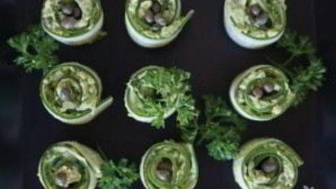 праздничная закуска из авокадо и огурца