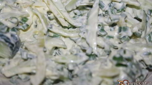 гриль-роллы с острыми колбасками джинга-джинга