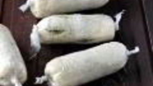 хрустящие роллы с начинкой из рыбы и песто