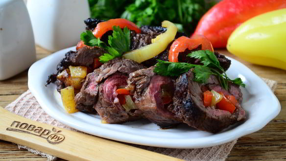 Рецепт Мясные роллы, фаршированные овощами