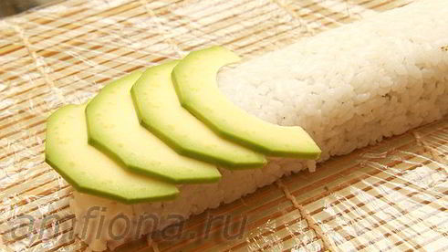 ролл гусеница