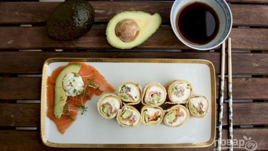 Рецепт роллы из блинов с семгой
