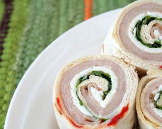 Роллы из индейки и цукини