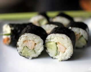 Роллы с копченой курицей