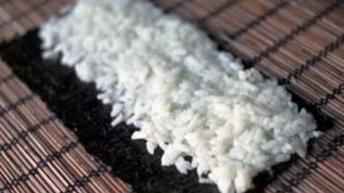 роллы с копченой курицей