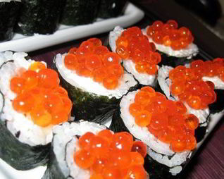 Роллы с красной икрой