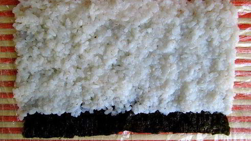 роллы с лососем и сыром филадельфия