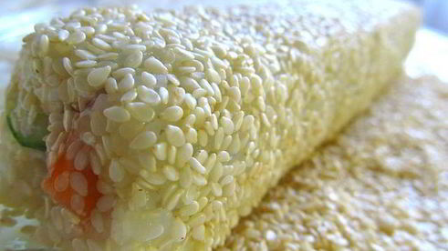 роллы с лососем и сыром филадельфия