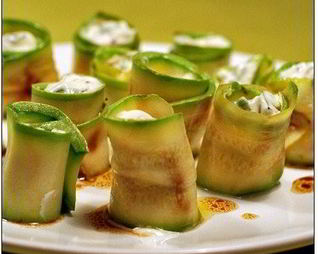 Роллы с цукини и рикоттой