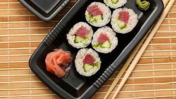 Рецепт Роллы с тунцом и огурцом