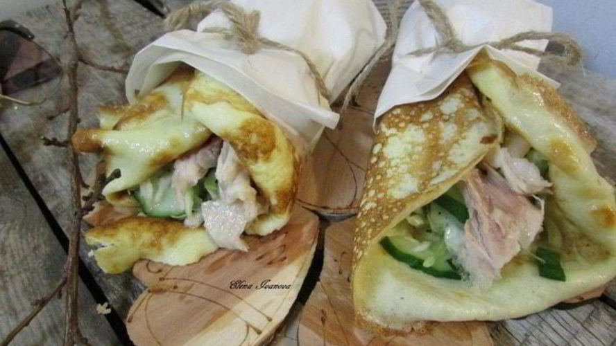 Рецепт роллы с яичных блинчиков с курицей и салатом