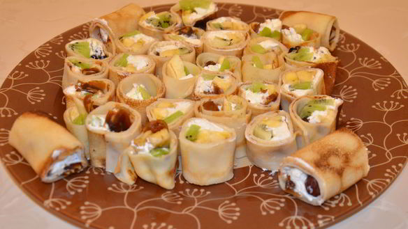 Рецепт Сладкие роллы из блинов