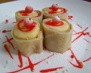 Сладкие суши роллы с бананами